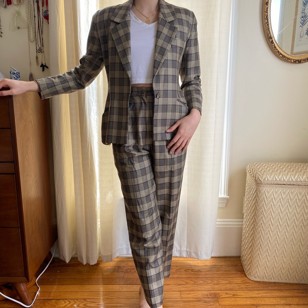VINTAGE Calvin Klein suit